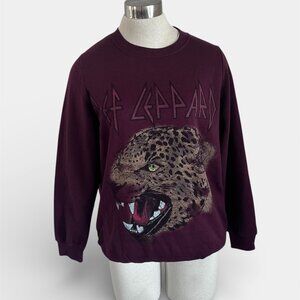 Def Leppard Leopard Graphic Sweatshirt Burgundy Rock Band Crewneck S NWT